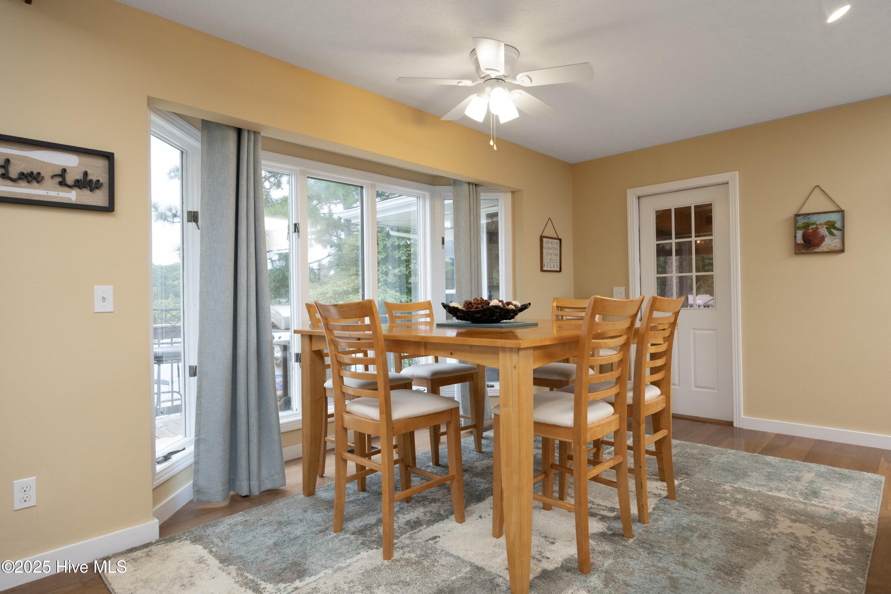 122 Lakeview Point West End, NC 27376 - Photo 12 of 58 14Dining