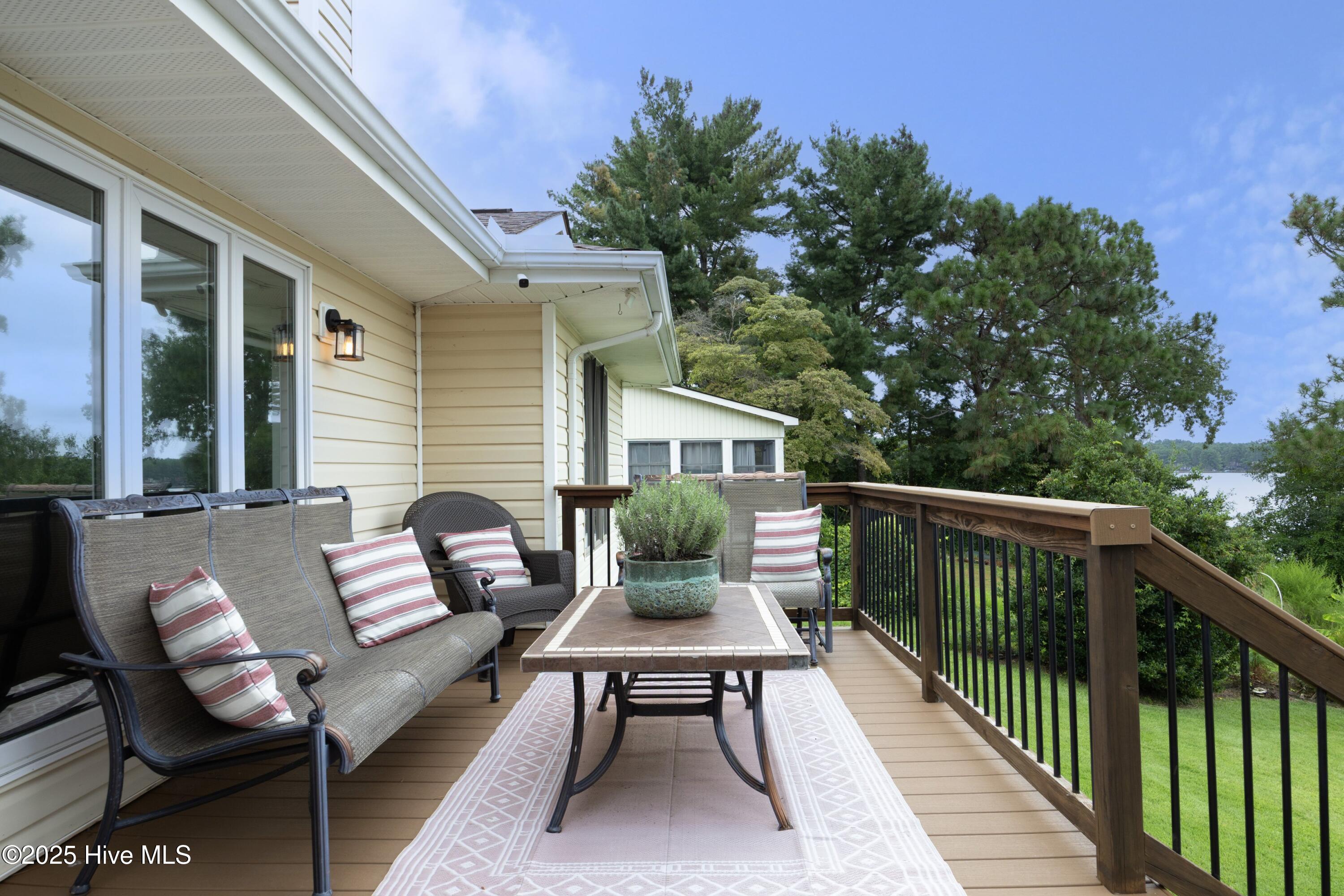 122 Lakeview Point West End, NC 27376 - Photo 22 of 58 38Deck