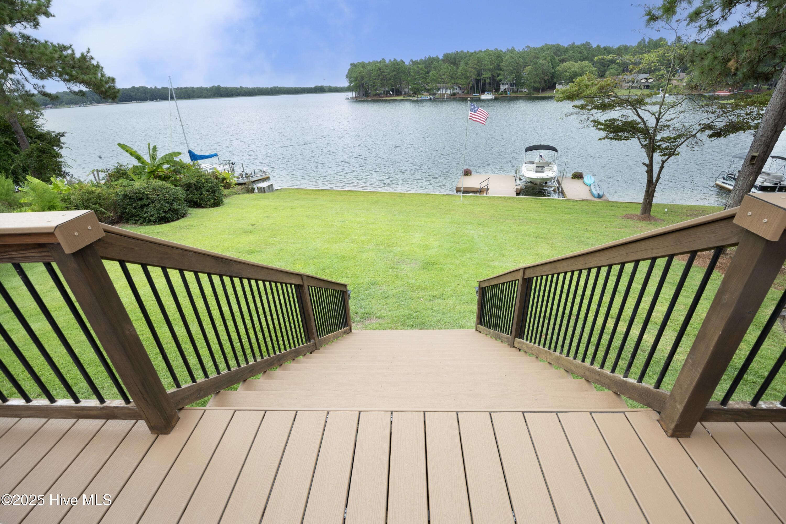122 Lakeview Point West End, NC 27376 - Photo 23 of 58 40DeckStairs