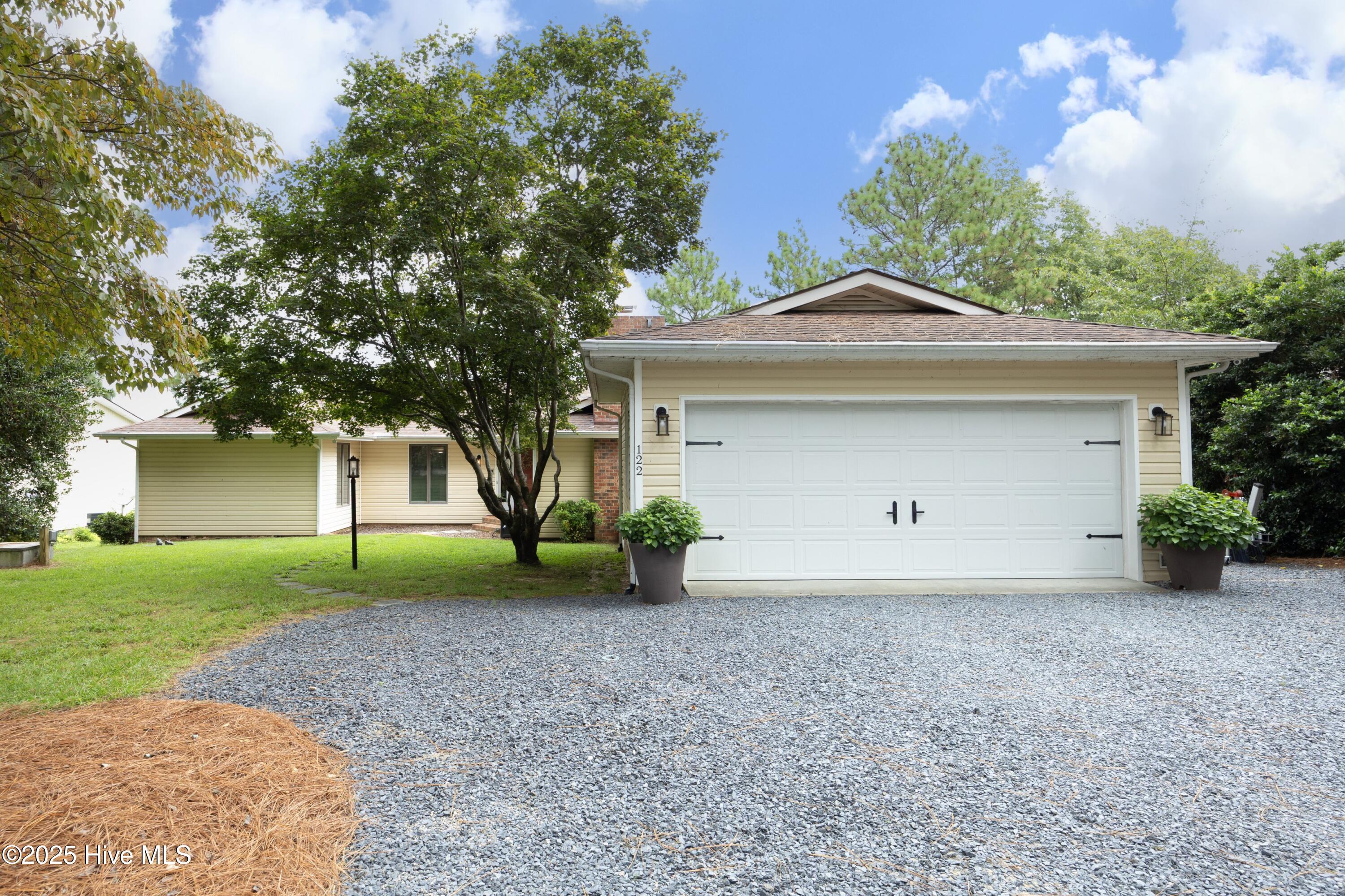 122 Lakeview Point West End, NC 27376 - Photo 2 of 58 03Garage