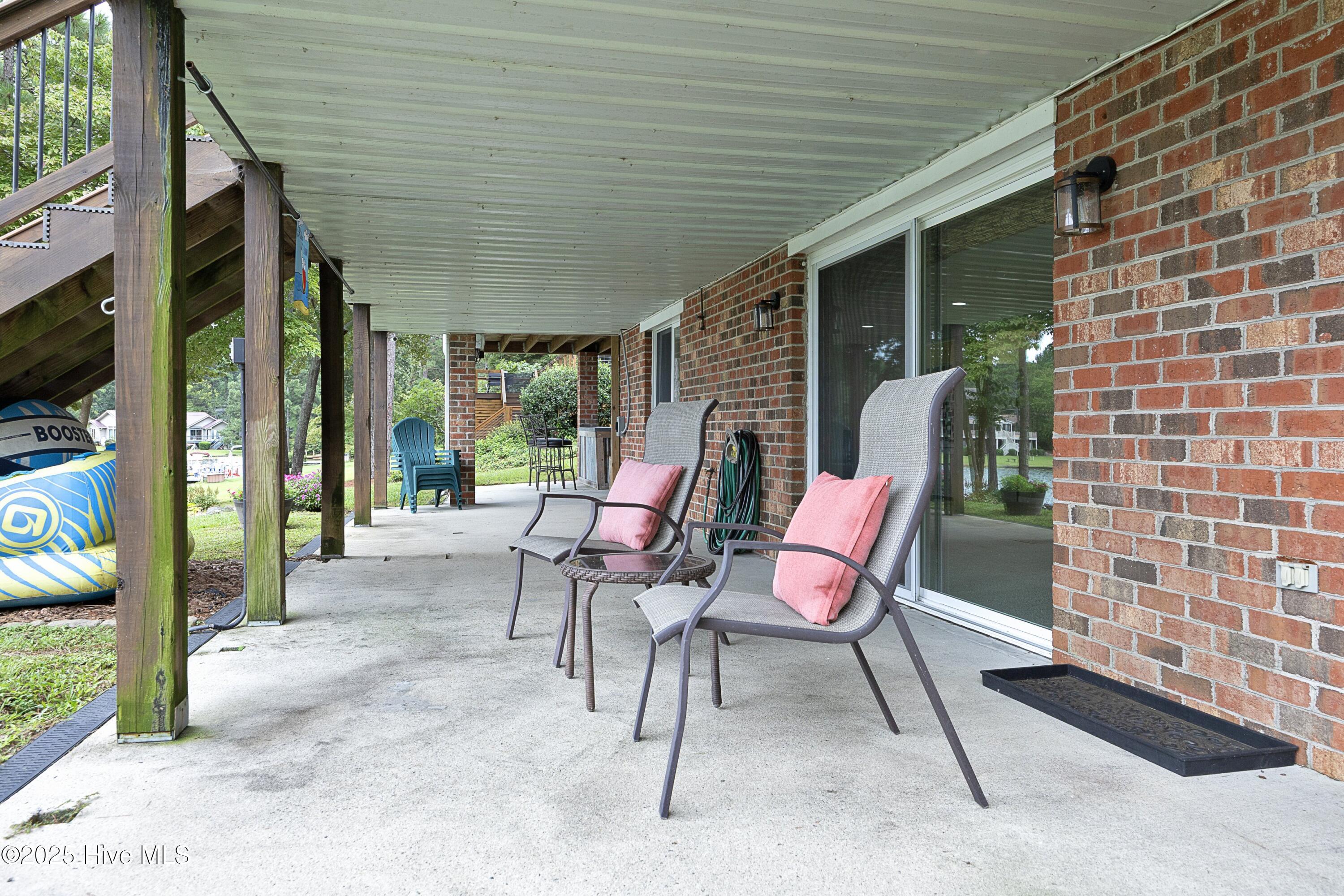 122 Lakeview Point West End, NC 27376 - Photo 48 of 58 52LowerPatio