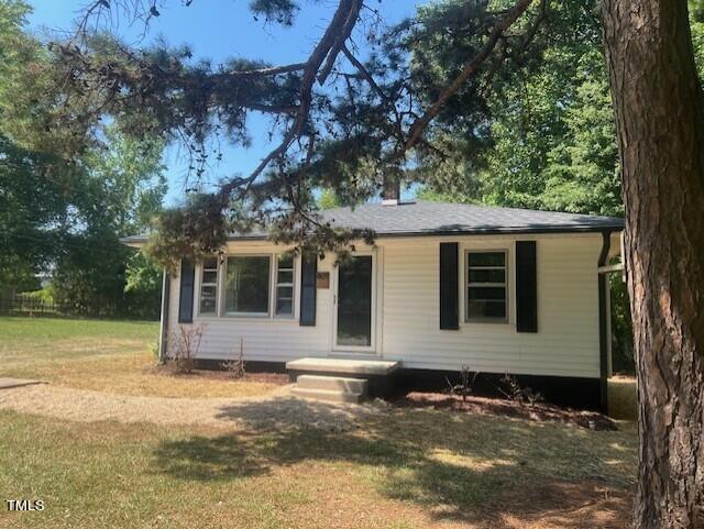 809 Rook Street Henderson, NC 27536 - Photo 4 of 16 thumbnail_IMG_8496