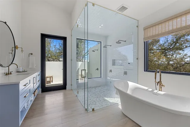 $2,500,000 | 5805 Twin Peaks Trace, Austin, TX 78738