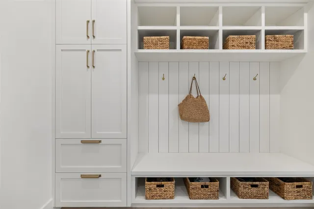 $2,500,000 | 5805 Twin Peaks Trace, Austin, TX 78738