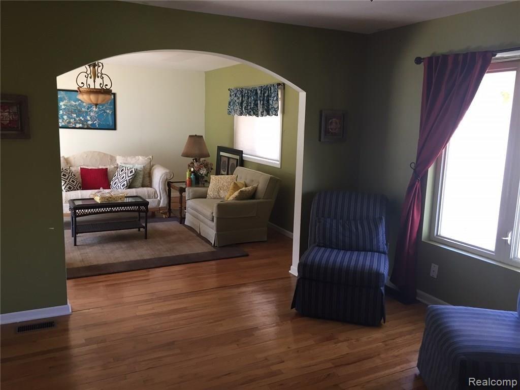 23416 Berg Road Southfield, MI 48033 - Photo 12 of 17 65.JPG