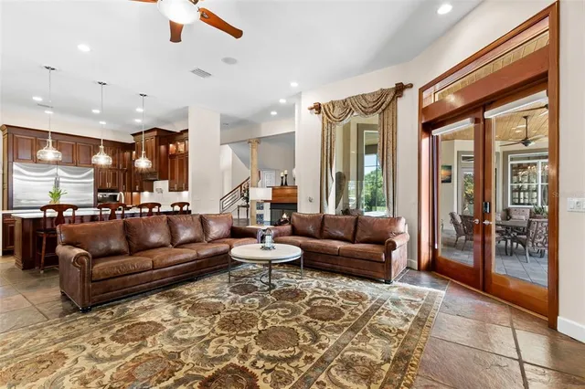 $2,890,000 | 211 Rue Des Chateaux, Tarpon Springs, FL 34688