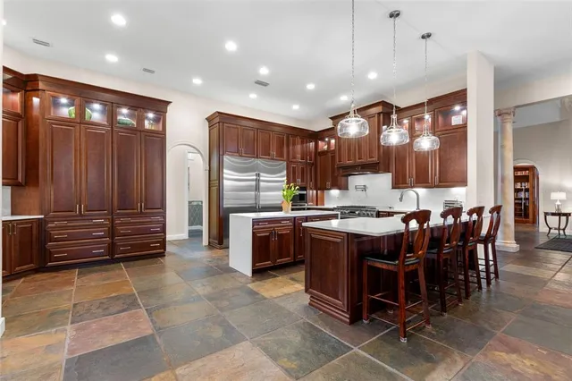 $2,890,000 | 211 Rue Des Chateaux, Tarpon Springs, FL 34688