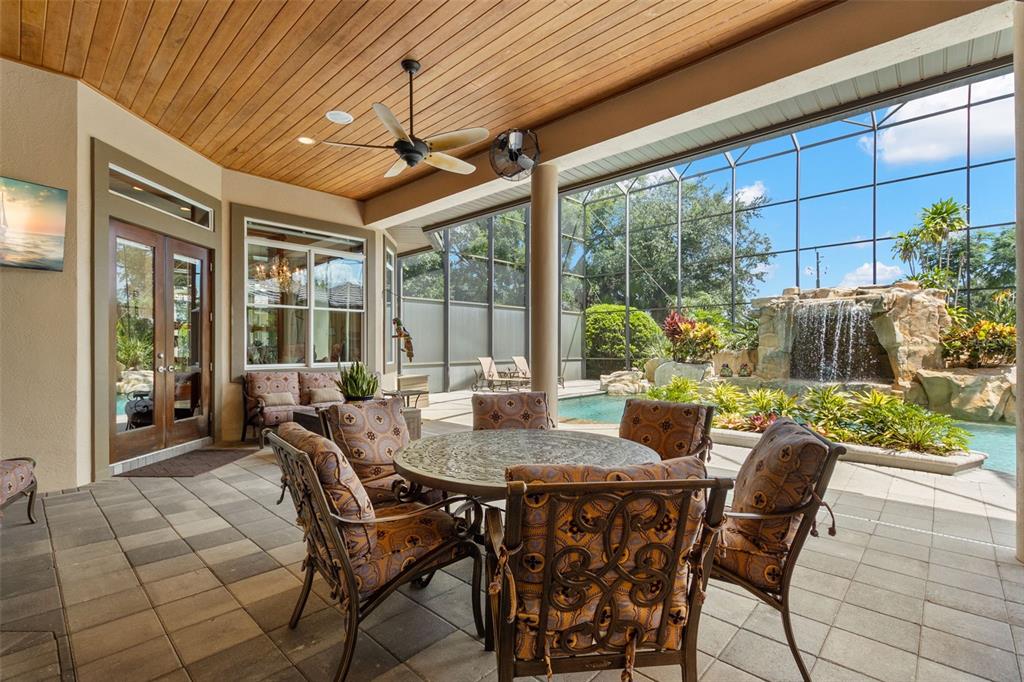 211 Rue Des Chateaux Tarpon Springs, FL 34688 - Photo 28 of 100