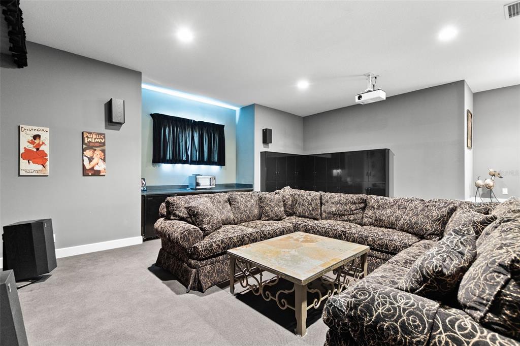 211 Rue Des Chateaux Tarpon Springs, FL 34688 - Photo 62 of 100