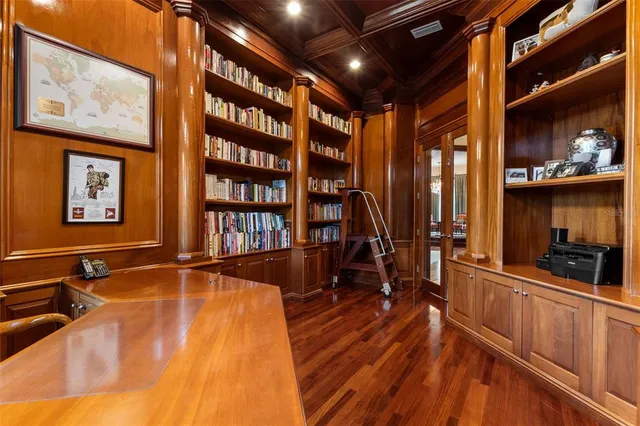 $2,890,000 | 211 Rue Des Chateaux, Tarpon Springs, FL 34688