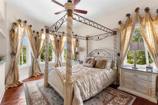 $2,890,000 | 211 Rue Des Chateaux, Tarpon Springs, FL 34688