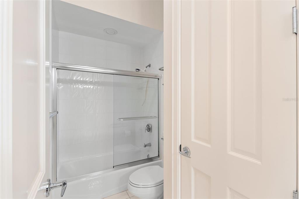 211 Rue Des Chateaux Tarpon Springs, FL 34688 - Photo 83 of 100