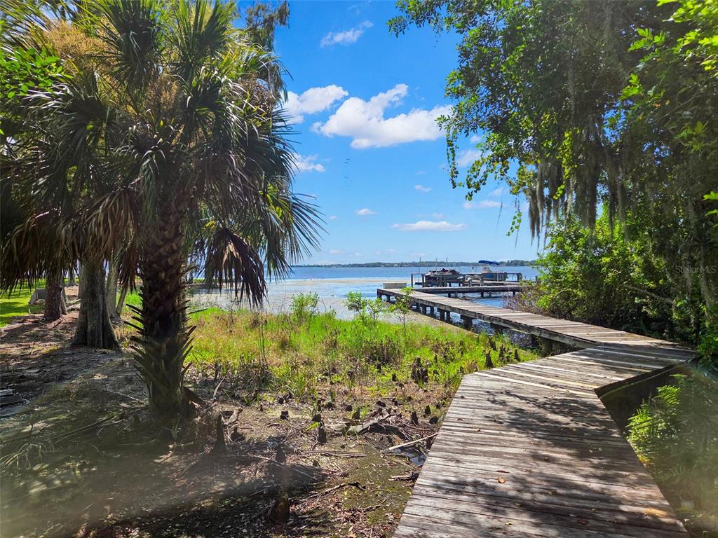 211 Rue Des Chateaux Tarpon Springs, FL 34688 - Photo 94 of 100