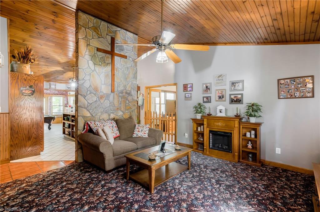 2038 South Friendship Road Germanton, NC 27019 - Photo 3 of 24 Gallery Image 3