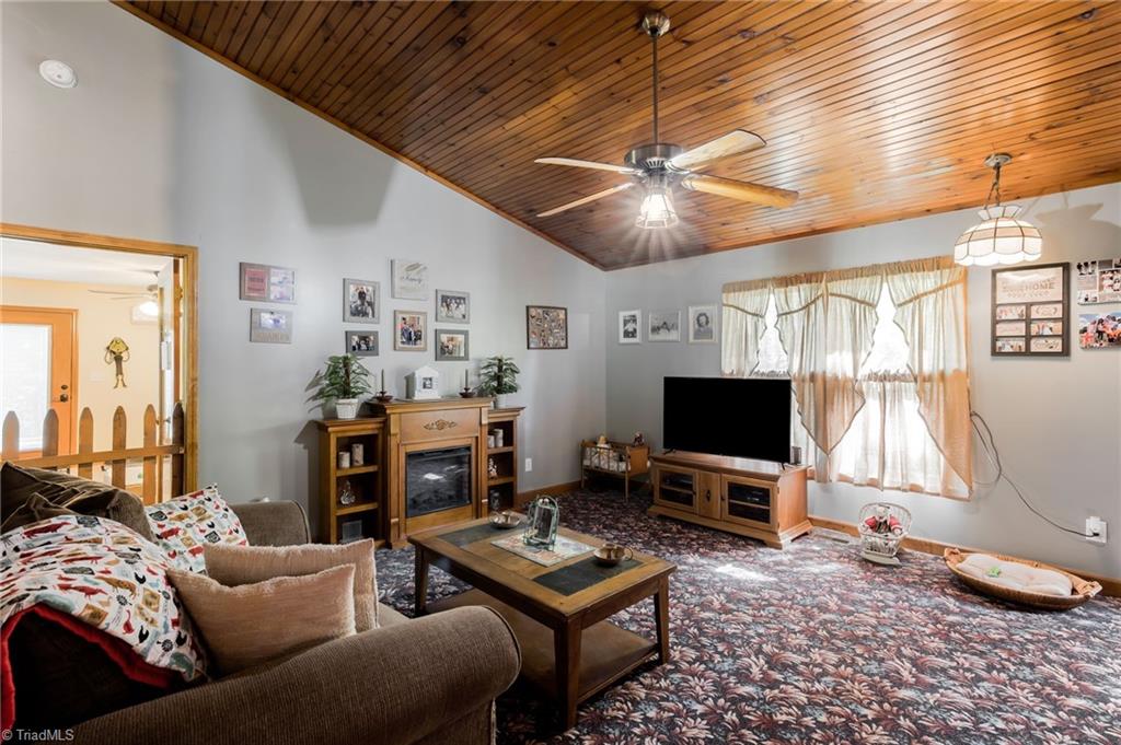 2038 South Friendship Road Germanton, NC 27019 - Photo 6 of 24 Gallery Image 6