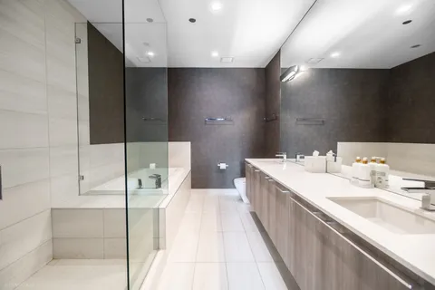 $1,250,000 | 111 South Peoria Street, Unit 309, Chicago, IL 60607