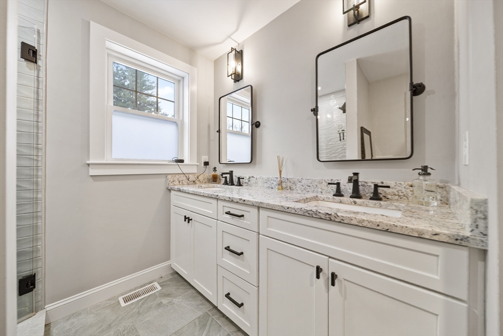 2 Mapleton Road Merrimac, MA 01860 - Photo 24 of 35