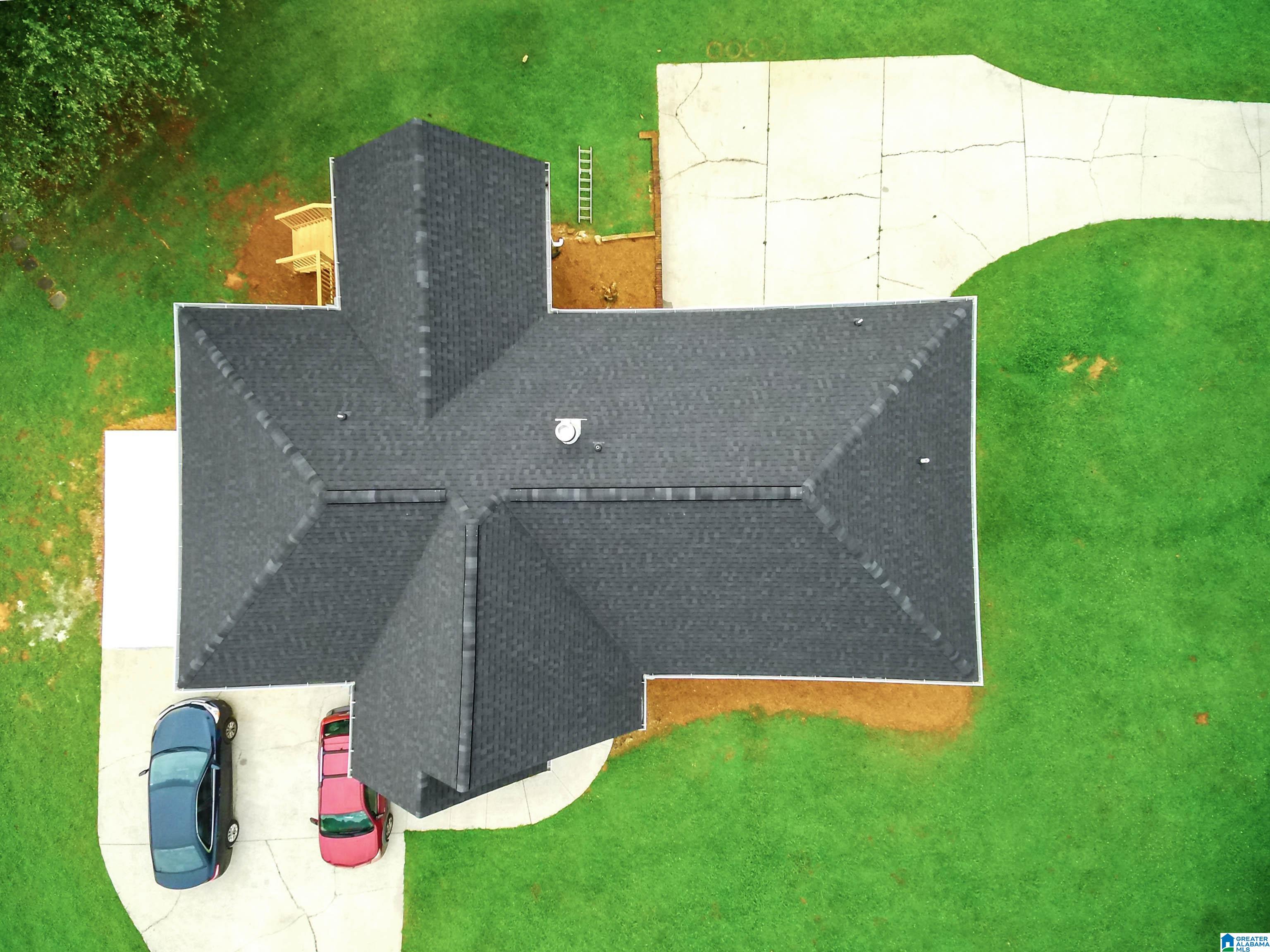 208 Greystone Drive Oneonta, AL 35121 - Photo 2 of 30