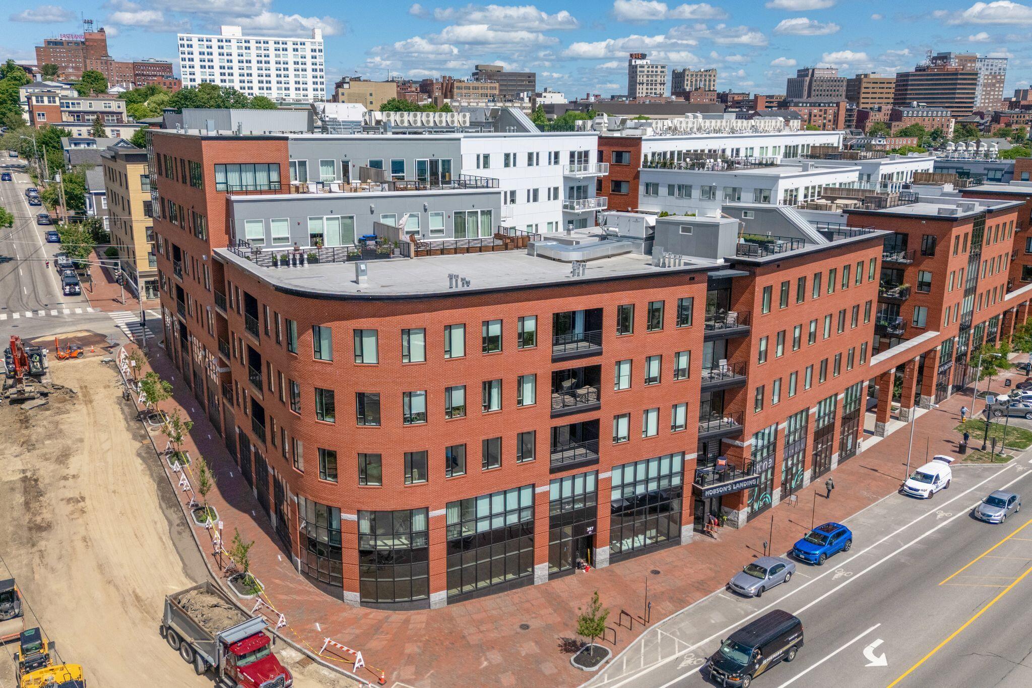 387 Commercial Street, Unit 432 Portland, ME 04101 - Photo 8 of 41 9_DJI_20260616223639_0463_D copy