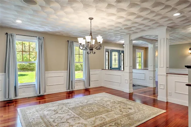 $895,000 | 26 Richmond Townhouse Road, Carolina, RI 02812