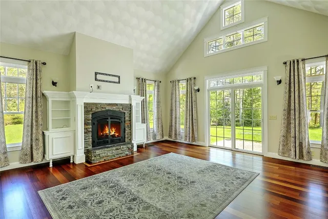 $895,000 | 26 Richmond Townhouse Road, Carolina, RI 02812