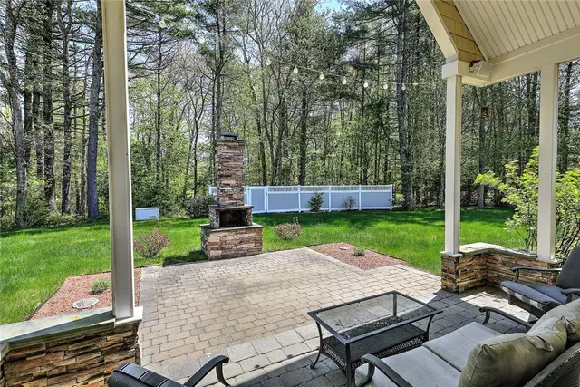 $895,000 | 26 Richmond Townhouse Road, Carolina, RI 02812