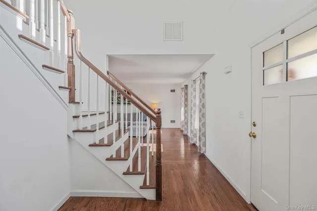 $729,000 | 4 Danamarie Lane, East Patchogue, NY 11772