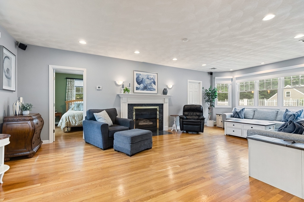 15 Garden Road Stoneham, MA 02180 - Photo 10 of 42