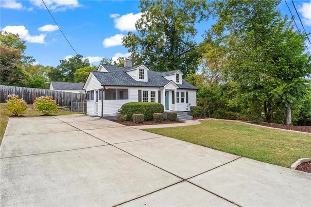 $419,900 | 266 Cres Circle Southwest, Marietta, GA 30064