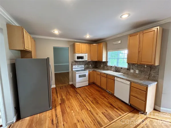 $2,355 | 131 Sagemore Road, Mooresville, NC 28117