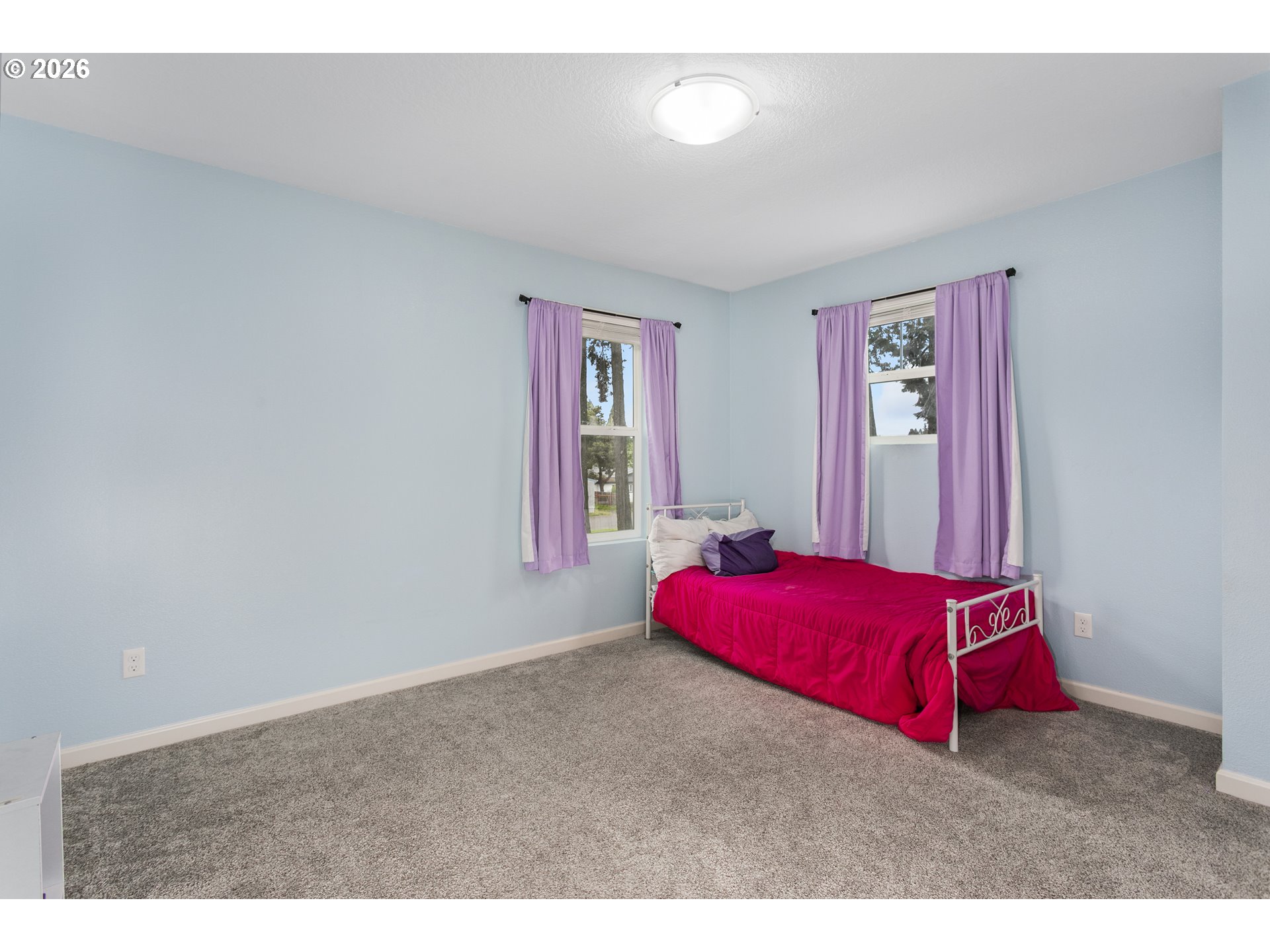 492 Southwest 15th Avenue Canby, OR 97013 - Photo 23 of 41 Bedroom