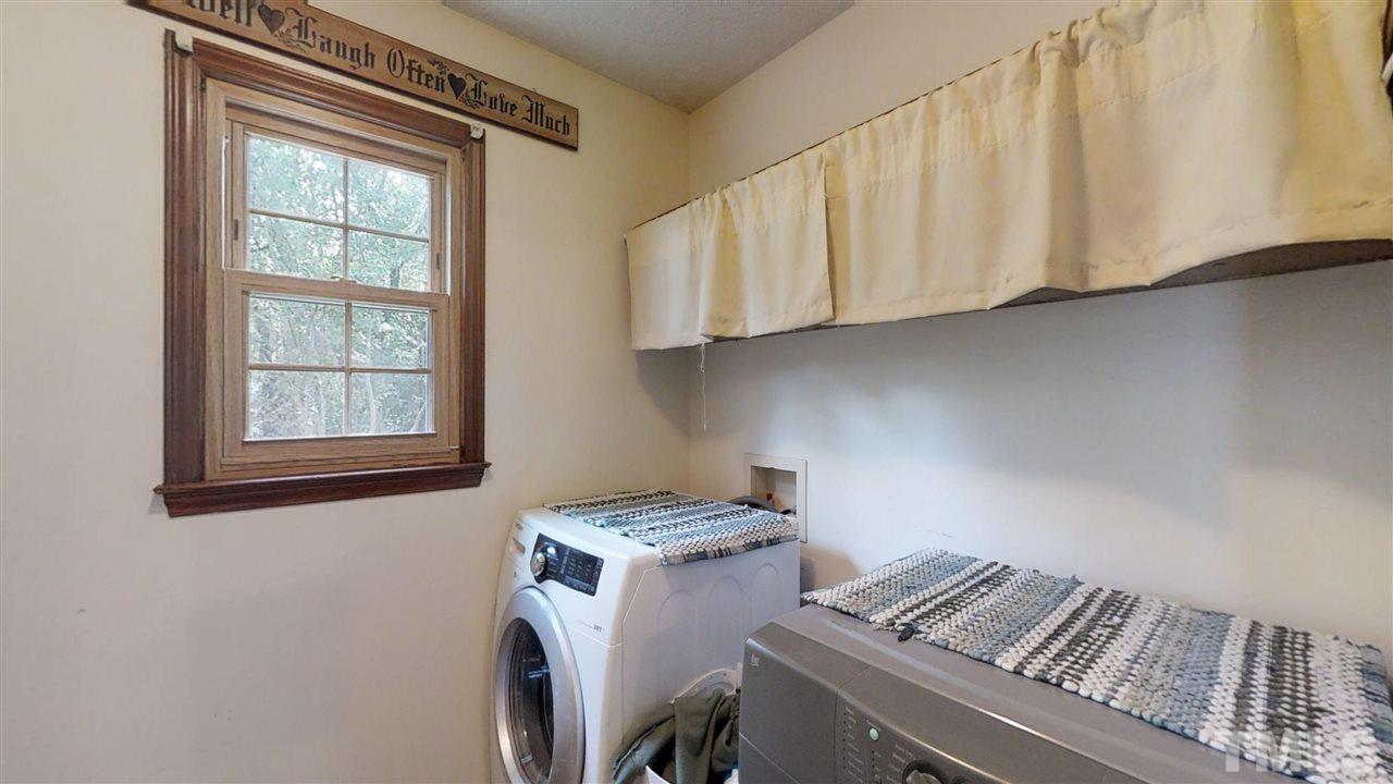 1909 Jack Road Clayton, NC 27520 - Photo 6 of 12