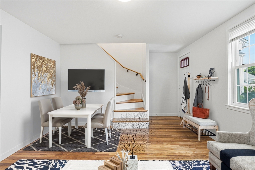 19 Keyes Street Quincy, MA 02169 - Photo 7 of 36