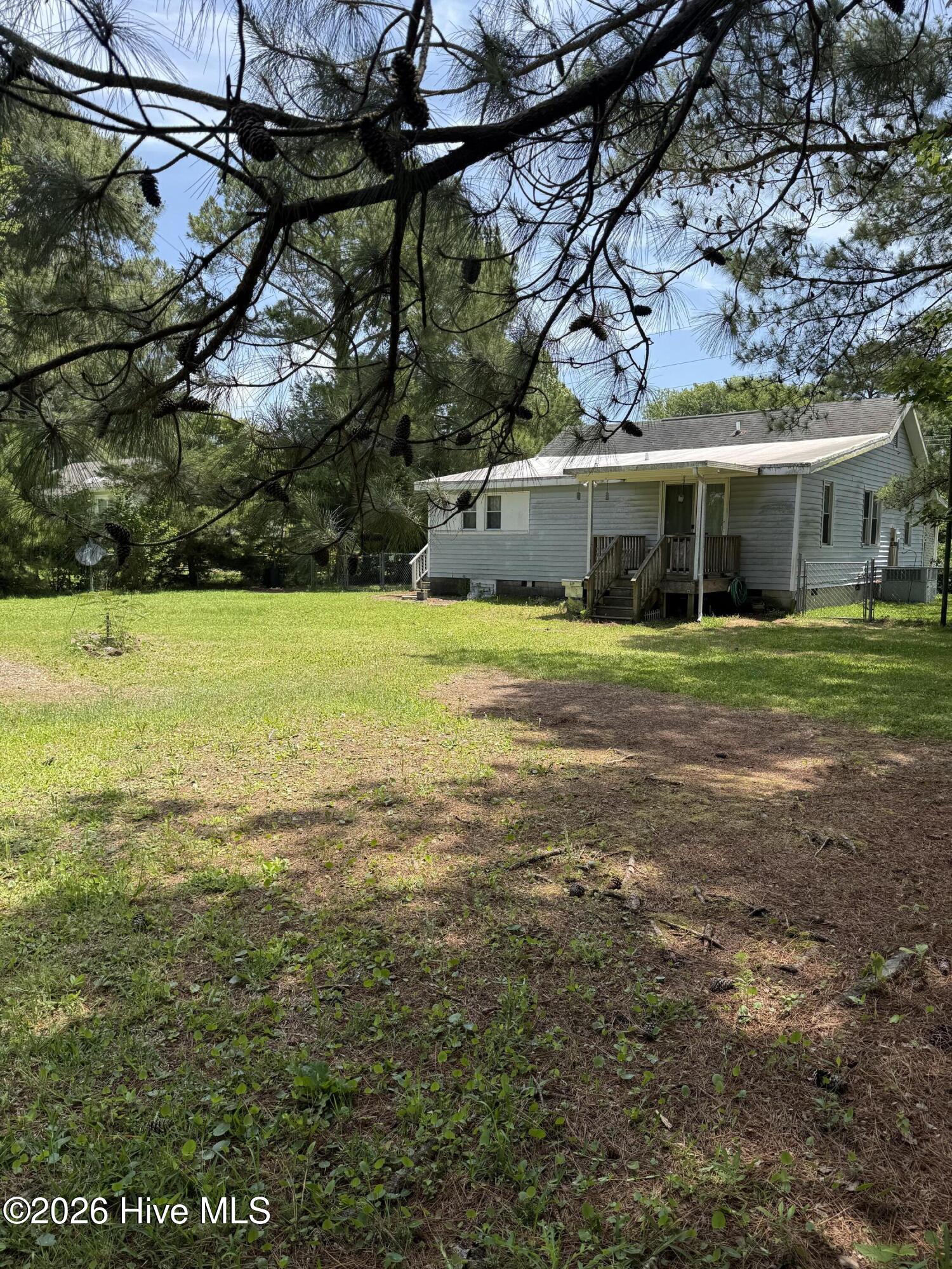 890 Hibbs Road Newport, NC 28570 - Photo 5 of 19 IMG_0586