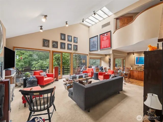 $1,049,000 | 2028 34th Avenue South, Seattle, WA 98144