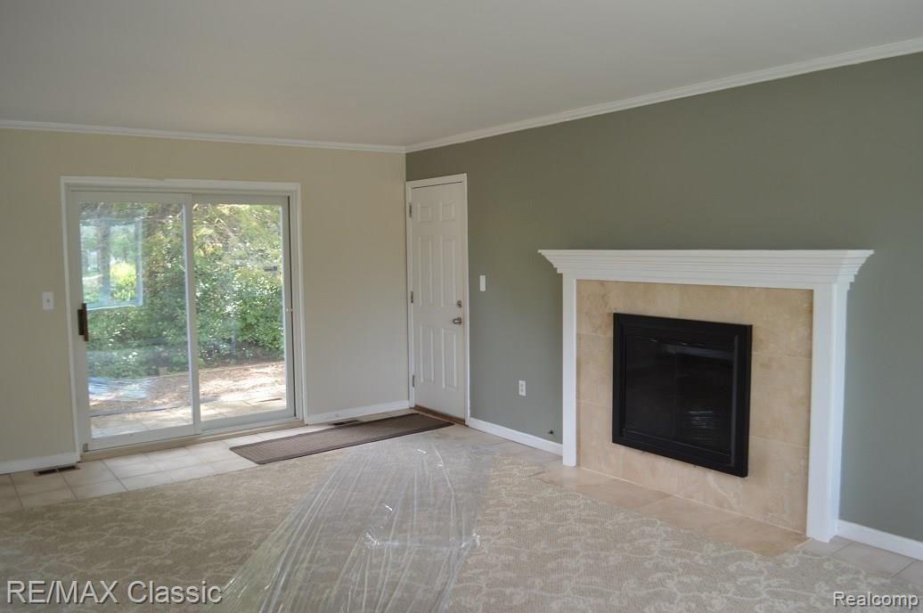 22000 Taft Road Northville, MI 48167 - Photo 6 of 27 Taft 83.jpg