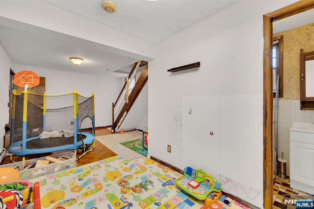 31 Marginal Road Rutherford, NJ 07070 - Photo 19 of 44