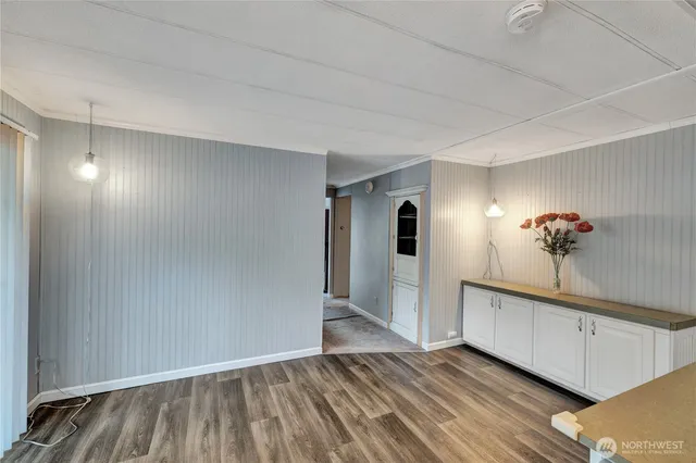 $195,000 | 18425 Northeast 95th Street, Unit 95, Redmond, WA 98052