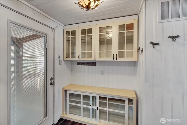 $195,000 | 18425 Northeast 95th Street, Unit 95, Redmond, WA 98052