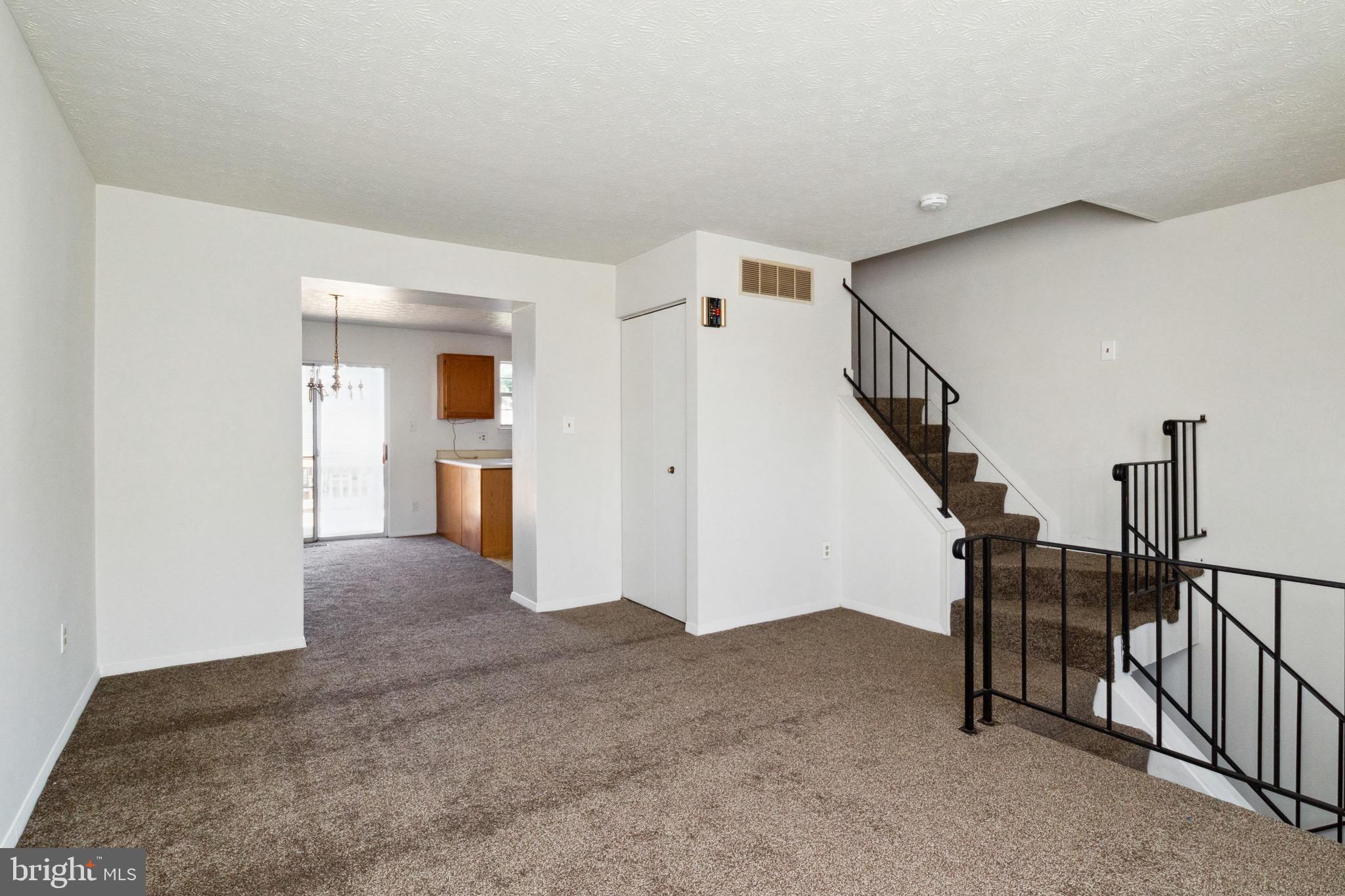 508 Kosoak Road Middle River, MD 21220 - Photo 7 of 25 Living Room