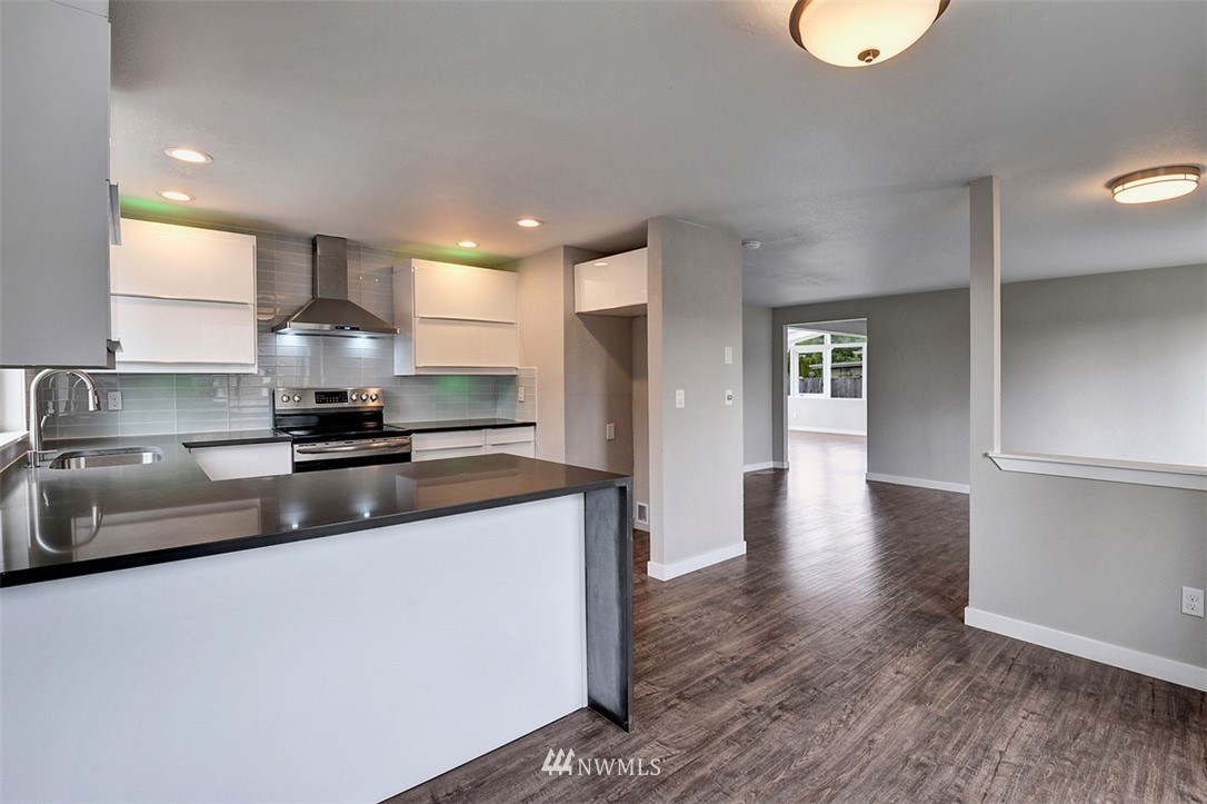 23432 13th Place West Bothell, WA 98021 - Photo 8 of 18