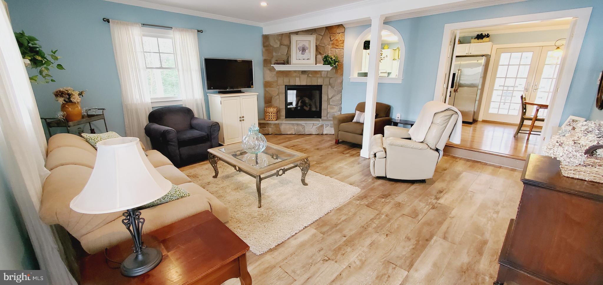 6814 Redberry Road Clarksville, MD 21029 - Photo 25 of 35 In-law living rm