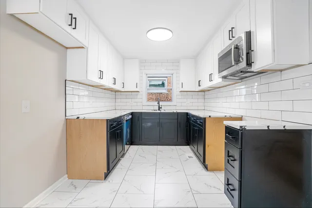 $230,000 | 14223 University Avenue, Dolton, IL 60419