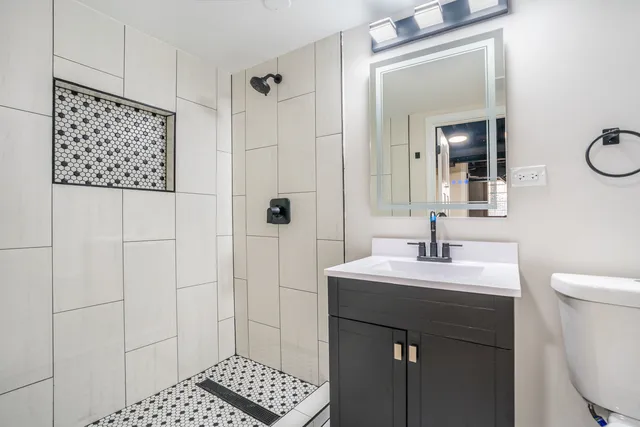 $230,000 | 14223 University Avenue, Dolton, IL 60419