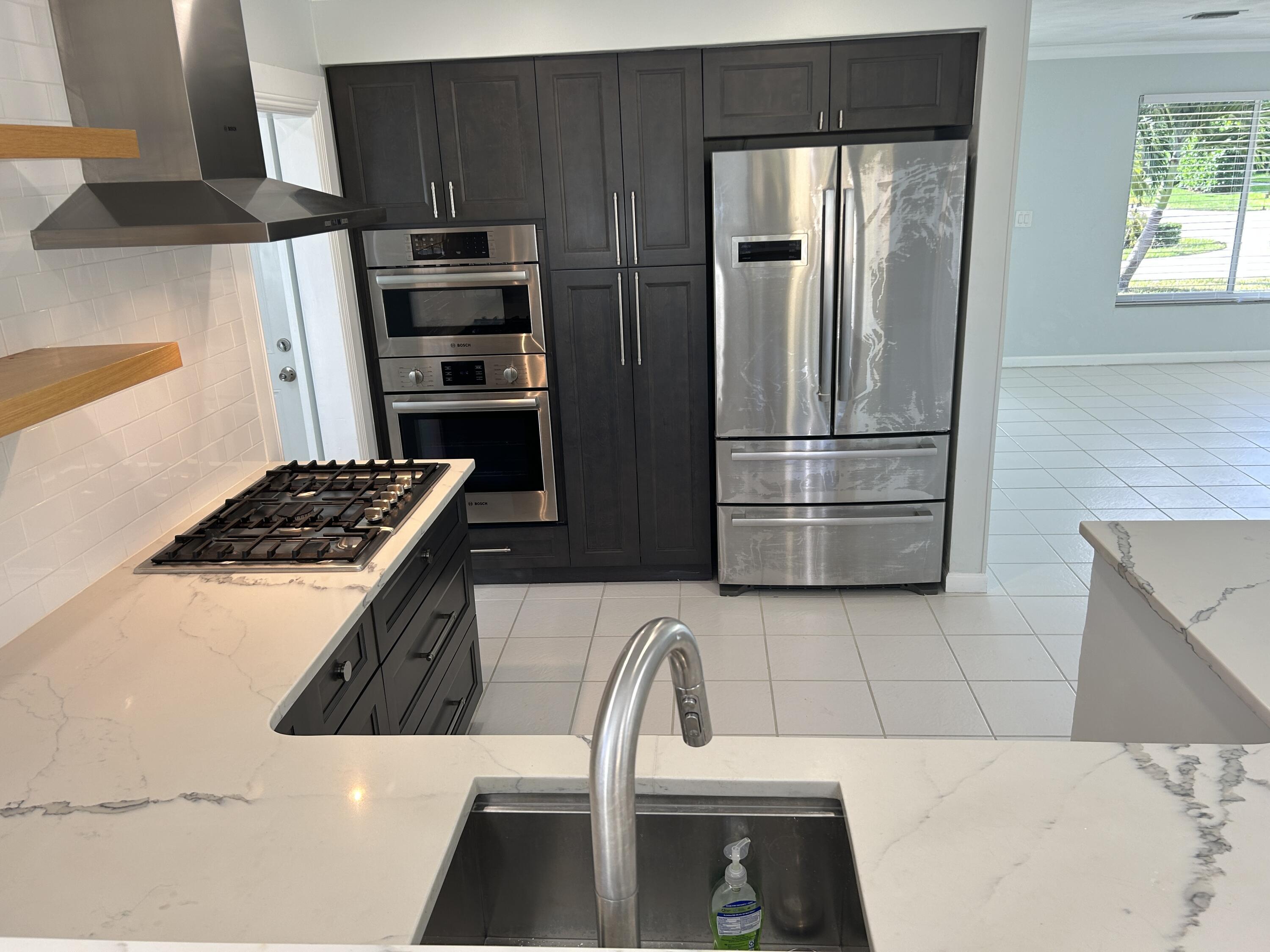 455 Northeast 29th Street Boca Raton, FL 33431 - Photo 6 of 47 IMG_5048
