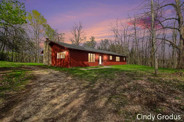 $449,900 | 2903 106th Avenue, Allegan, MI 49010