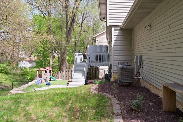 $252,000 | 4620 North Division Street, Davenport, IA 52806