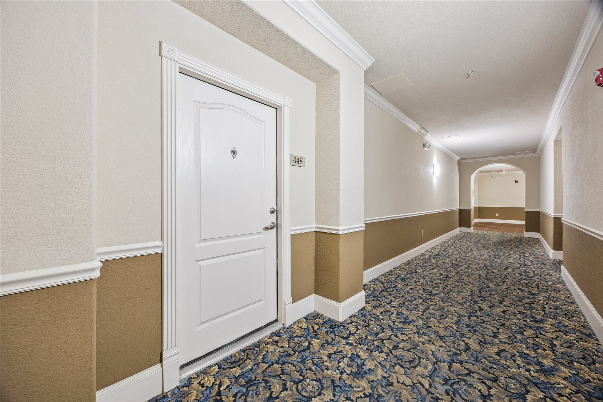 1711 Old Spanish Trail, Unit 448 Houston, TX 77054 - Photo 7 of 29 a bathroom with a sink and a mirror