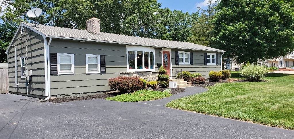76 Maple Street Coventry, RI 02816 - Photo 1 of 12 Gallery Image 1