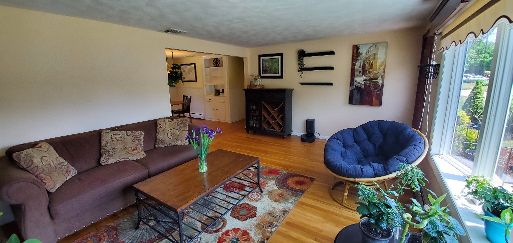 76 Maple Street Coventry, RI 02816 - Photo 4 of 12 Gallery Image 4